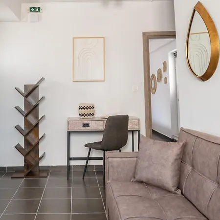 K&Ε guest house Ampavris