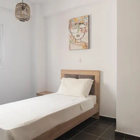 K&Ε guest house Semesterbostad *