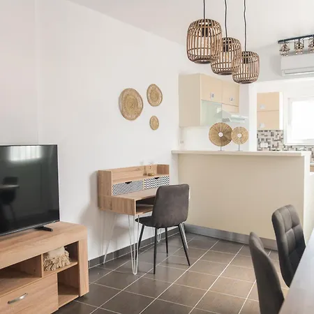 Semesterbostad K&Ε guest house *