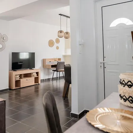 Semesterbostad K&Ε guest house