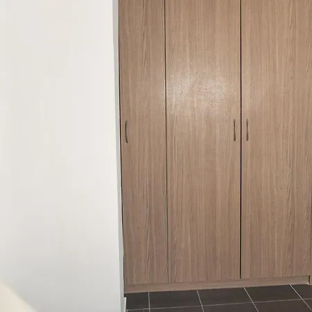 K&Ε guest house * Ampavris